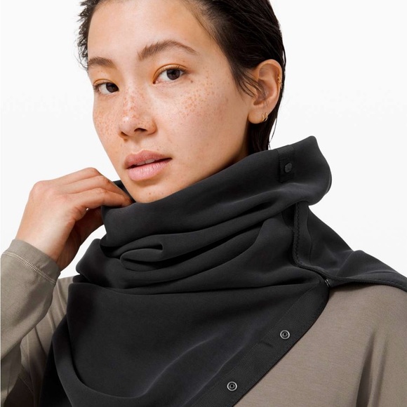 Lululemon Vinyasa Scarf - Striped - Gray/Black - Like New Condition - Picture 6 of 6